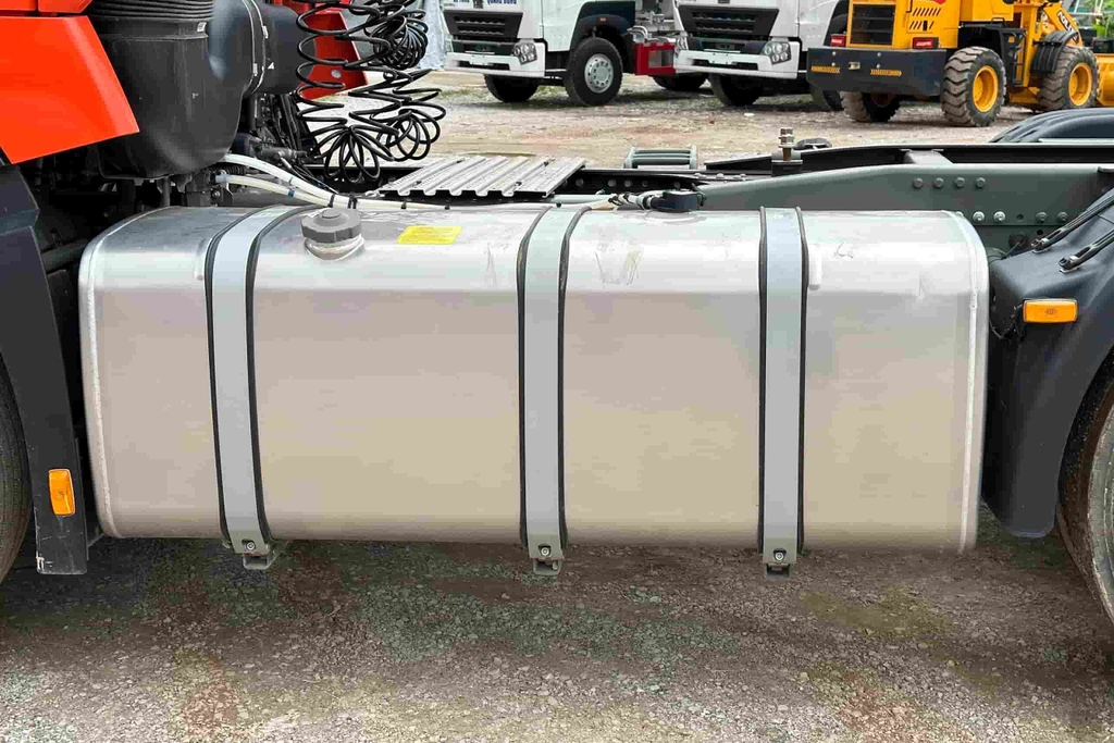 Bình dầu chính 860 lít